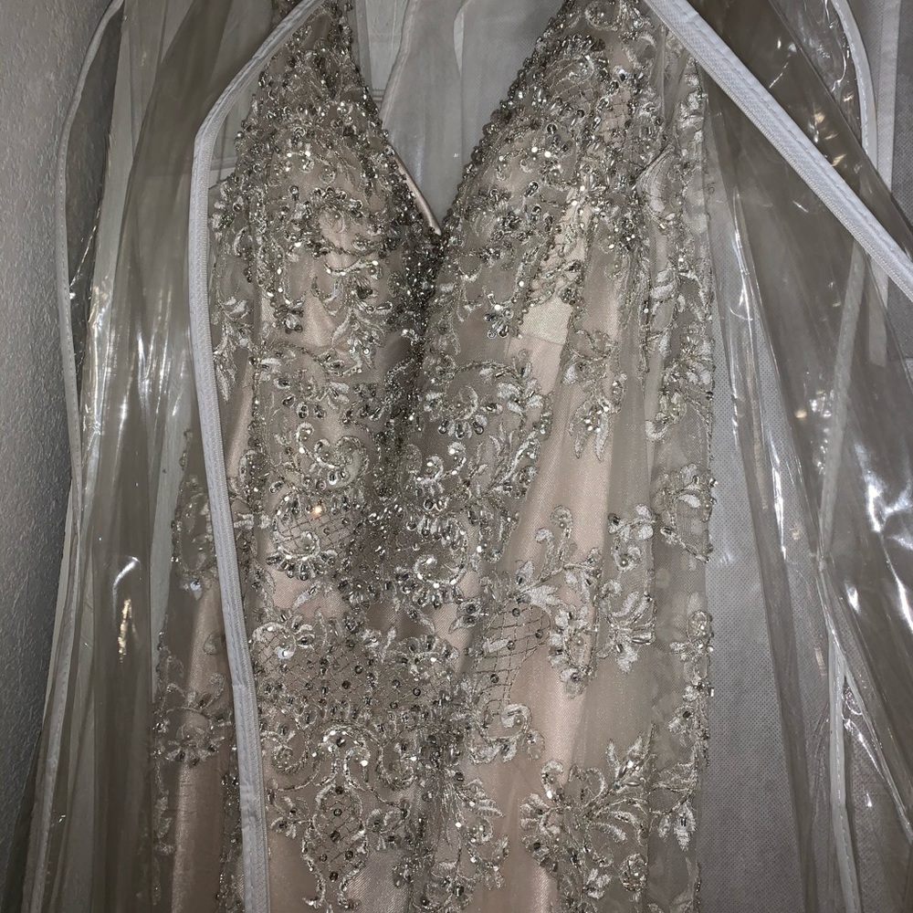 Wedding dress